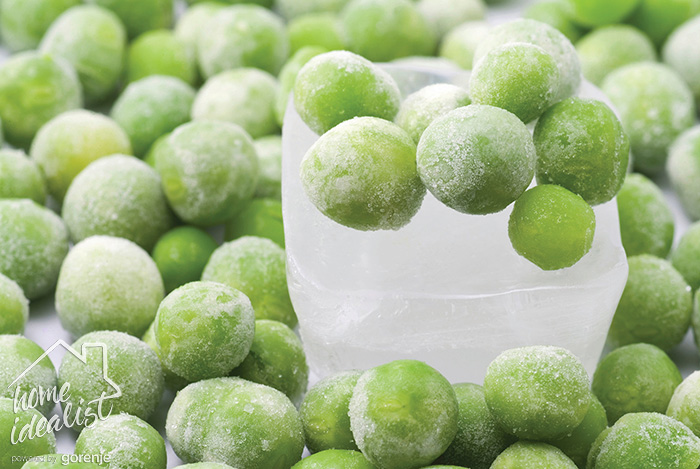 bi_fridge_freezer_frozen_peas_water